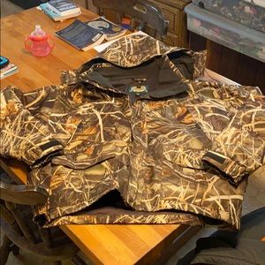 Cabela’s advantage max-4 HD size XL
